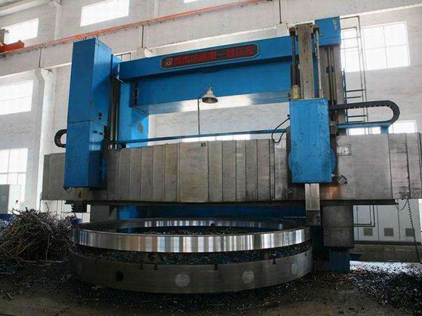 法蘭盤機床展示